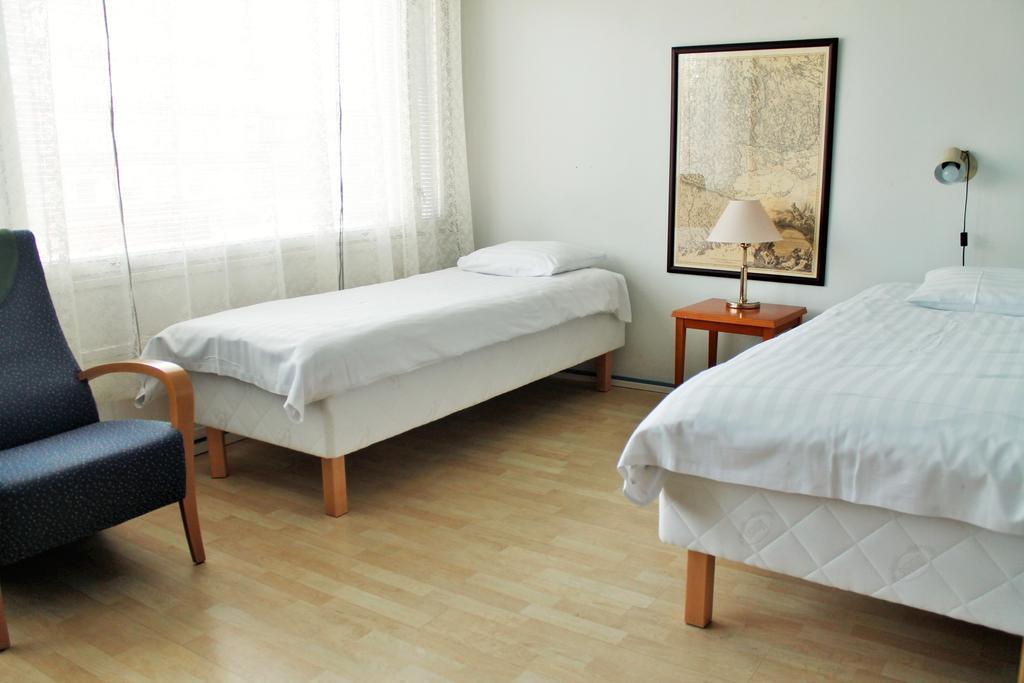 Hotel Turistihovi Коувола Екстер'єр фото