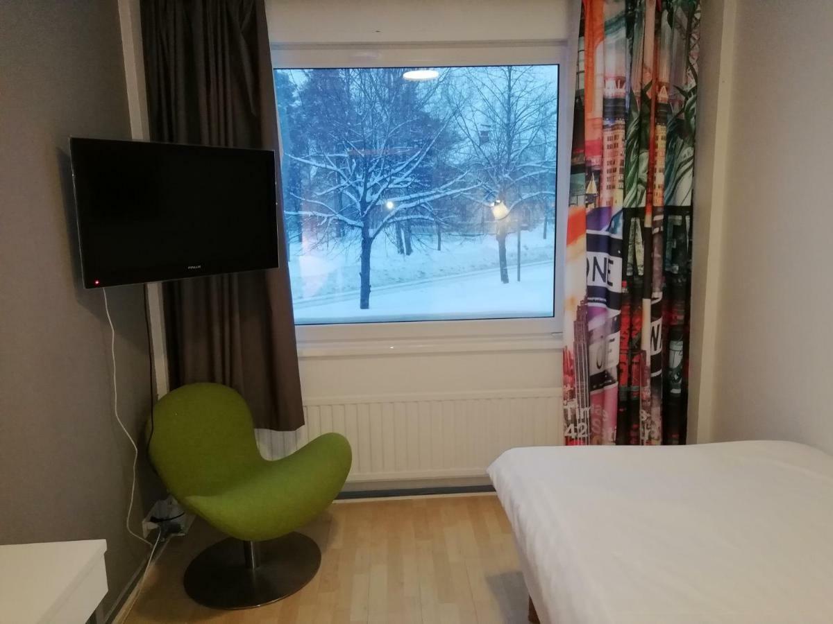 Hotel Turistihovi Коувола Екстер'єр фото